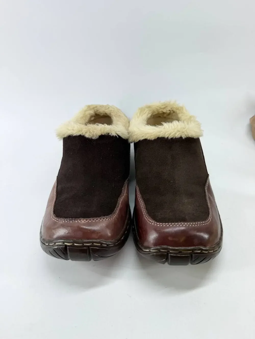 Skechers USA Men's Size 10 Brown Leather Faux Fur Lined Mule Clogs Shoes